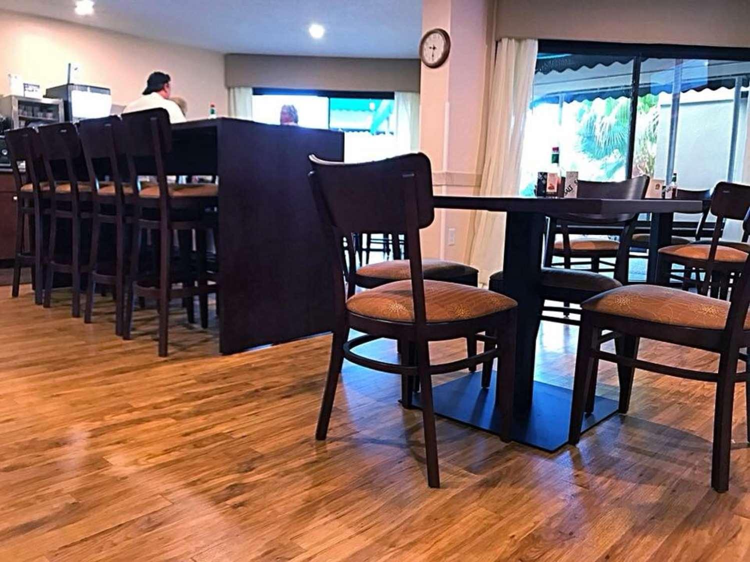 Best Western Oak Manor Biloxi Extérieur photo
